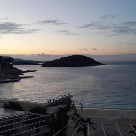 Seaside Cabin Ksamil Bagian luar foto