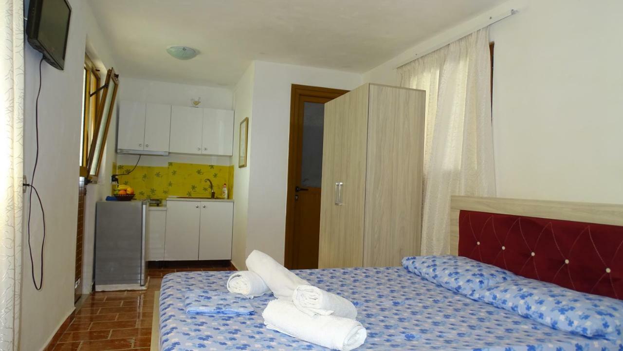 Seaside Cabin Ksamil Bagian luar foto